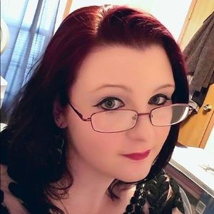 Meet your Posher, Stacey